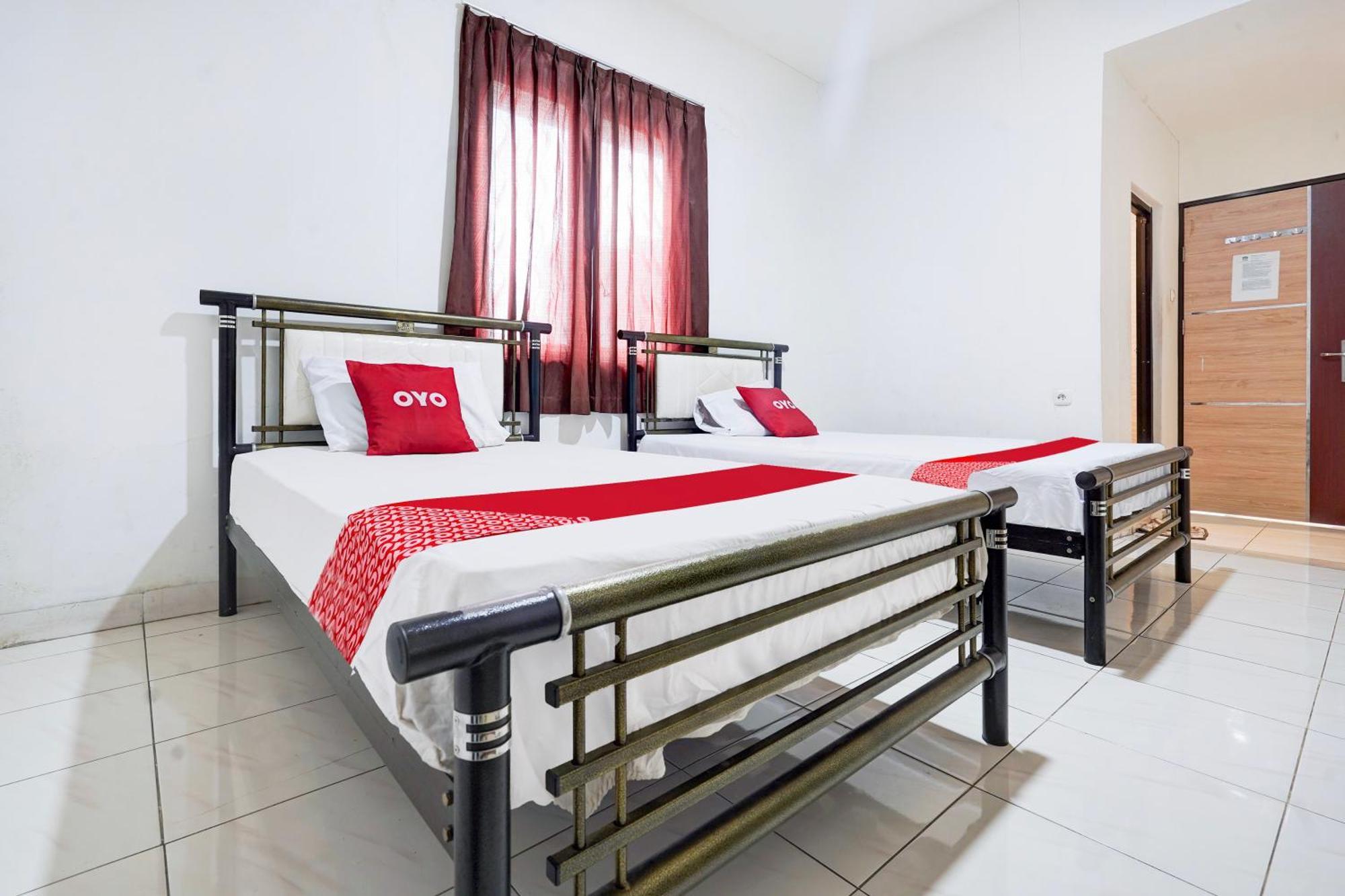 Hotel O Rappocini Near Rsia Paramount Makassar Extérieur photo
