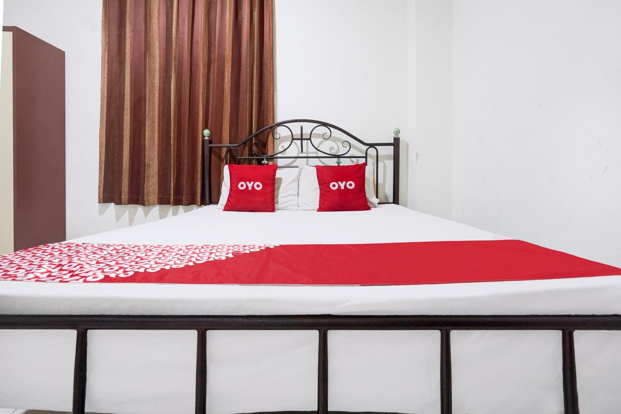 Hotel O Rappocini Near Rsia Paramount Makassar Extérieur photo