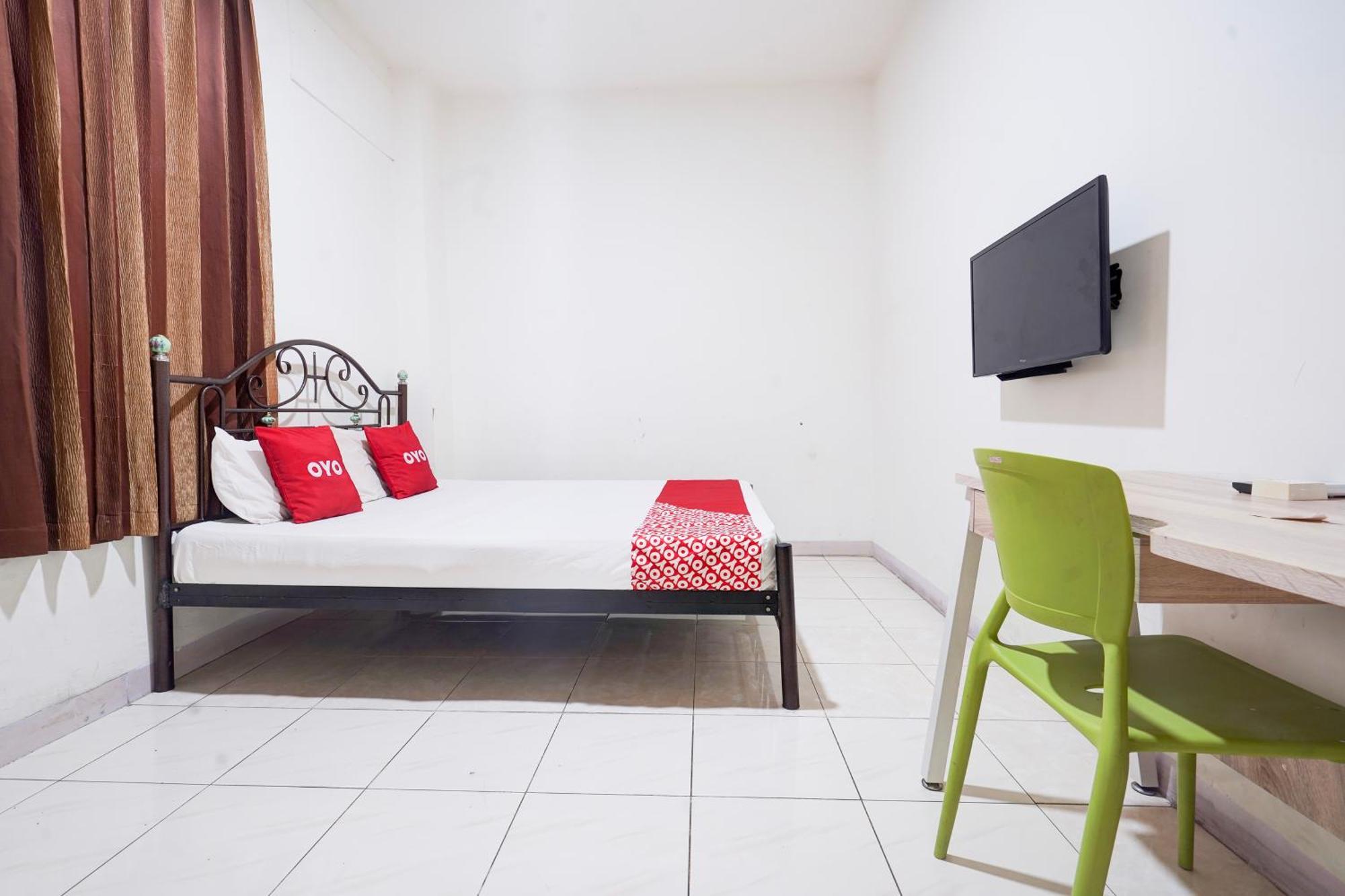 Hotel O Rappocini Near Rsia Paramount Makassar Extérieur photo