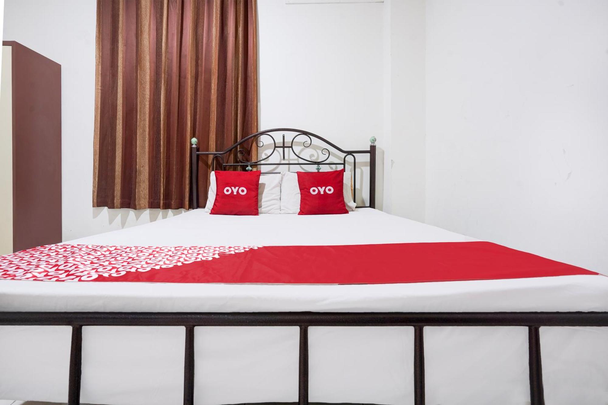 Hotel O Rappocini Near Rsia Paramount Makassar Extérieur photo